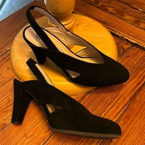 Suede black cut out sling back heel shoe